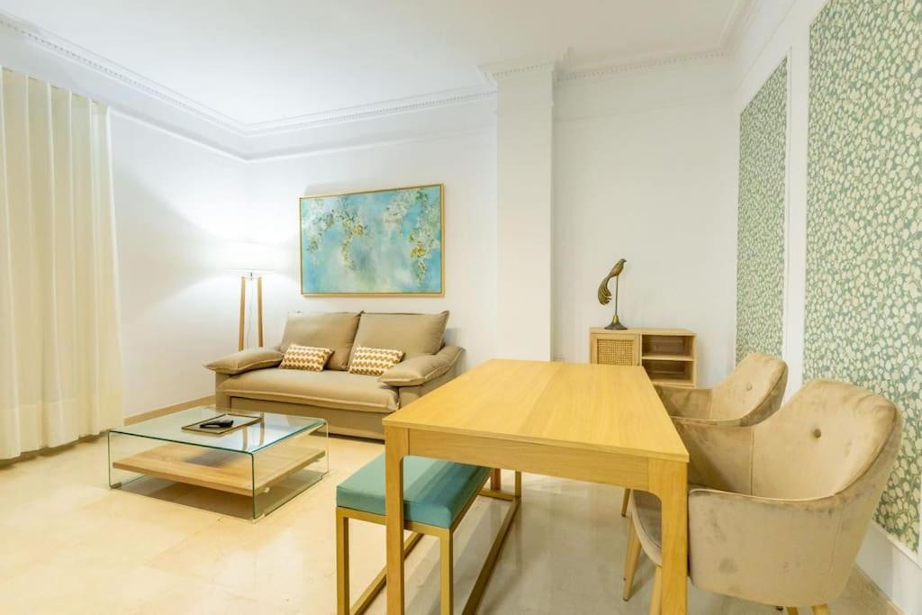Imperial Central Suite By Valcambre Sevilla Exteriér fotografie